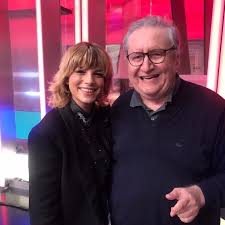 E' l'ultimo sanremo di vincenzo mollica da inviato rai. Sanremo L Ultimo Festival Di Re Vincenzo Mollica Giornalistitalia