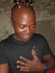 Tam 36 years old and from London. I am ready to travel to any country.❤️