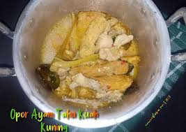 Uniknya, ada kuah opor kuning dan putih. Resep Opor Ayam Tahu Kuah Kuning Radea