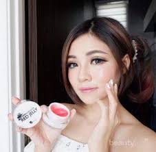 Apa yang terjadi ketika memakai cream ms glow? Diklaim Bikin Wajah Cepat Cerah Dan Glowing Semua Tentang Produk Ms Glow Red Jelly Ada Di Sini