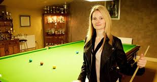Britain's reanne evans extends her own record by winning the women's world snooker championship for the 12th time. Reanne Evans Inspired By Tennis Legend Serena Williams Daily Star