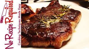 How To Cook New York Strip In The Oven - Noreciperequired.com - Youtube