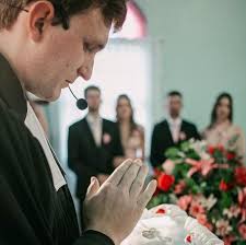 Pastor Douglas Ebel Klug