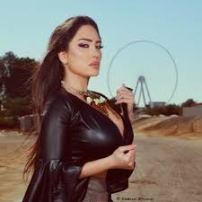 سُئل نوفمبر 4، 2015 بواسطة مجهول. Elissar Abou Mrad Dancerelissar Twitter