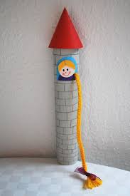 Endlich ist es möglich für vorhandene spielfiguren aus kunststoff eine ganze burganlage einfach aus papier zu basteln. Rapunzel Basteln Marchen Basteln Bastelideen Kinderbasteleien