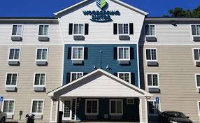 Visiting is fine,but once you move here you will regret it. Woodspring Suites Savannah Garden City Woodspring Suites