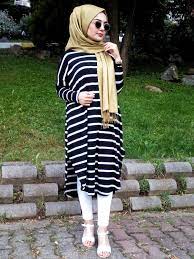 Cizgili Tesettur Spor Tunik Modelleri Moda Tunik Moda Stilleri