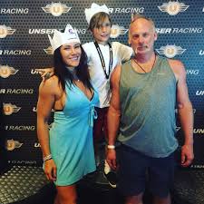 Free and private instagram story viewer. Alpha Cat Zingano A Twitter 3 Generations My Dad My Son And I Whereigotmyshoulders Alphafamily Https T Co Jiimtdatrc