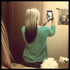 This look, featuring brown hair with blonde highlights, weaves the blonde in from all points on the head. Pin On Me