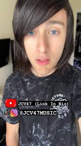 THAT FEELING OF NOSTALGIA WHEN YOU SEE YOUR OLD iPod 📱 (R.I.P Kyle Pavone  the lead vocalist of “We Came As Romans” who passed Aug 25th, 2018) this  sketch was created with