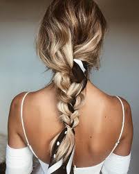 Scarves are not winter accessories anymore but a style statement with the convenience of keeping you from thick and thins of weather. 25 Ideas Of How To Wear Hair Scarf Be Modish