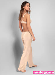 Nicola Cavanis  tasasiatras Фото утечки OnlyFans обнаженная №252 -  Nudogram v2.1