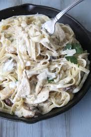 Chicken Mushroom Fettuccine Alfredo In 2020 Chicken Fettuccine Alfredo Chicken Alfredo Fettuccine Recipe Stuffed Mushrooms