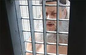 Il avait été condamné en 2004 à la réclusion à perpétuité pour avoir enlevé et séquestré six fillettes et. Marc Dutroux Renoncerait A Sa Demande De Liberte Conditionnelle Belgique 7sur7 Be