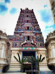 Located right on the edge of chinatown, the temple was very popular among the early indian immigrants in malaysia. Pin By Baby Sumo On Favorite Places Spaces Kuala Lumpur Hindu Temple Favorite Places