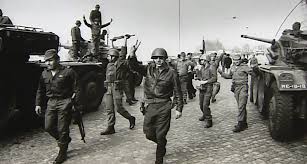 Hoje é difícil imaginar como era portugal antes do 25 de abril de 1974. 25 De Abril De 1974 Rtp Arquivos
