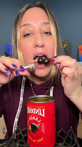 ASMR Let’s crack open a can of large black olives 😋 #asmr #eatingshow  #olives #yum #snack #fyp #2lipsasmr #queenkeewee