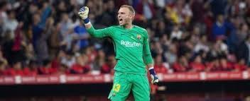 Ochotorena lleva 19 porteros en el valencia con jasper cillessen. Valencia S Jasper Cillessen Stars On His Return From A Seven Month Injury Lay Off Football Espana
