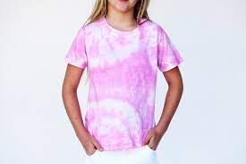 Once dry you can wear your freshly food colored tie dyed shirt right away. How To Make Tie Dye Shirts With Food Coloring Ehow Tie Dye Shirts How To Tie Dye Food Coloring Tie Dye