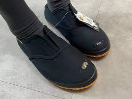 まさかの超可愛い 室内履きにもなるワークマンの作業靴 beautyまとめ キャンプファッション 靴 スリッポン