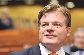 Ministers en de staatssecretaris vinden het oneerlijk, omdat ze worden aangesproken op de erfenis steeds opnieuw gaat het in de ministerraad over kamerleden, vaak over omtzigt, maar ook over. Ministry Sacks Consultant Who Changed Omtzigt S Wikipedia Page