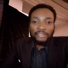 Tottenham Hotspur attacking midfielder Gareth Bale is back in contention  for Sunday's Premier League home match against Manchester City after  injury, manager Andre Villas-Boas said.Bale turned his ankle against FC  Basel in