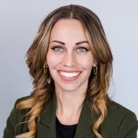 Suzanne Miles's Instagram, Twitter & Facebook