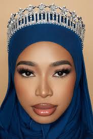 Siobhan Johnson (@suite2b)