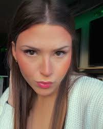 Breanna Diaz's Instagram, Twitter & Facebook