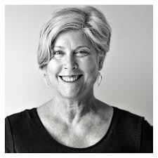 Kerri Shannon's Instagram, Twitter & Facebook