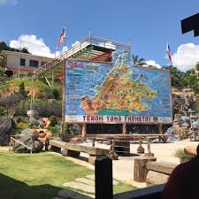 Juga dikenali dengan nama pasar kraftangan, ramai orang filipina yang bertapak dan berniaga di sini. Tempat Menarik Di Tenom 13 Tempat Menarik Di Tenom Yang Mesti Anda Kunjungi Tinggalkan Cara Bercocok Tanam Konvensional Dan Terapkan Teknik Bercocok Tanam Secara Vertikultur