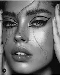 Beautiful Woman Black And White Drawing Pin By Najla On Photography Art Fantasy Fashion Portrait Photography Portrait