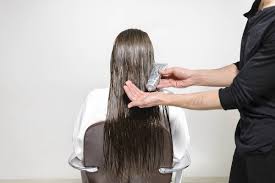 A good blow out is a great way to stretch your hair and can give your updos, braids or twist outs a completely different look and feel. Volume Blowout Step By Step This Is All The Inspiration You Need On International Women S Day Kerastase Hair Kerastase