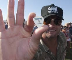 Dana Point crowd's hot for Van Halen at tribute concert