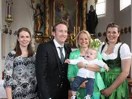 Die auffassungen über voraussetzung, durchführung und wirkung der taufe sind in den jeweiligen konfessionen verschieden. Taufe Martin Nitschmann Bludenz Vol At