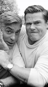 Brad arriving in South Korea. Loving all of the jumpsuits 📸 @evanhammerman