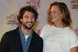 Jun 01, 2021 · en couple depuis plusieurs années, laure manaudou et jérémy frérot se sont dit oui en mai 2018 dans le bassin d'arcachon, où le chanteur a grandi et où le couple vit avec leurs deux. Laure Manaudou La Folle Demande En Mariage De Jeremy Frerot