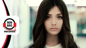 Fisierul este adaugat in categoria romaneasca si se poate descarca in format mp3. Andreea Bostanica Bff Official Video Youtube