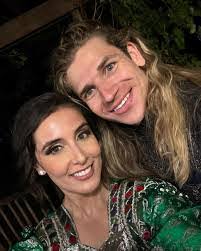 Sheila Niaz's Instagram, Twitter & Facebook