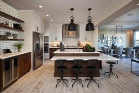 Esta preciosa cocina demuestra lo contrario, nos encanta la isla de madera natural y las 11 de 17. Cocinas Rusticas De Obra Ideas Y Fotos Houzz