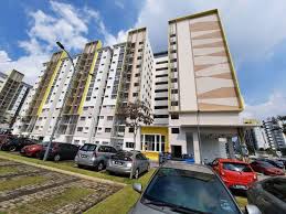 There are two blocks of freehold condominium, and each block stands at 14 storeys high. 850 Sqft With Balcony Seri Pinang Apartment At Setia Alam Property For Sale On Carousell