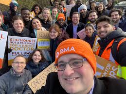 Sam Kwan (@thehkdoc)