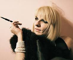 Susi Pop, la muñeca rota del petardeo