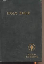 Holy Bible Placed By The Gideons - Containing The Old And New Testaments By  Collectif: Bon Couverture Souple | Le-Livre