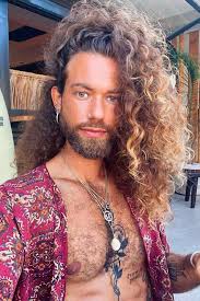 Buns, bangs, braids, bows and other hundreds of elements and accessories seem to fit correctly with the curly hair. How To Get And Style Curly Hair Men Like To Sport Lovehairstyles Com