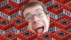 Robin leger med TNT... DET GÅR GALT!!