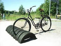 Suporte Bicicleta Reutiliser De Vieux Pneus Recycler Des Pneus Art Du Pneu