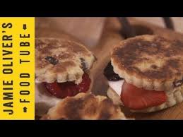 Tortacska A Serpenyobol Jamie Olivers Wonderful Welsh Cakes Welsh Cake Fun Baking Recipes Welsh Cakes Recipe