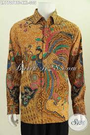 Hal inilah yang membuat batik menjadi istimewa karena batik sampai saat ini dilestarikan hingga sekarang. Model Baju Batik Pria Lengan Panjang Safari