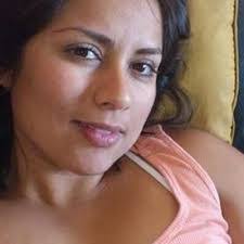 Iris Wade's Instagram, Twitter & Facebook